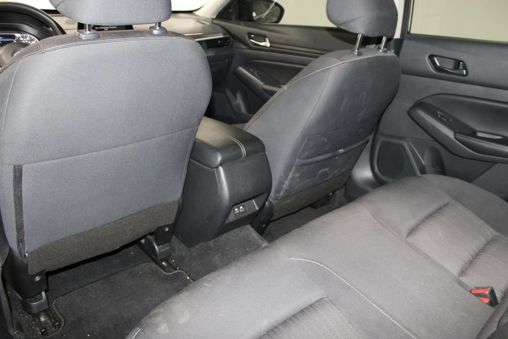 Used 2024 Nissan Altima 2.5 SV FWD image 19
