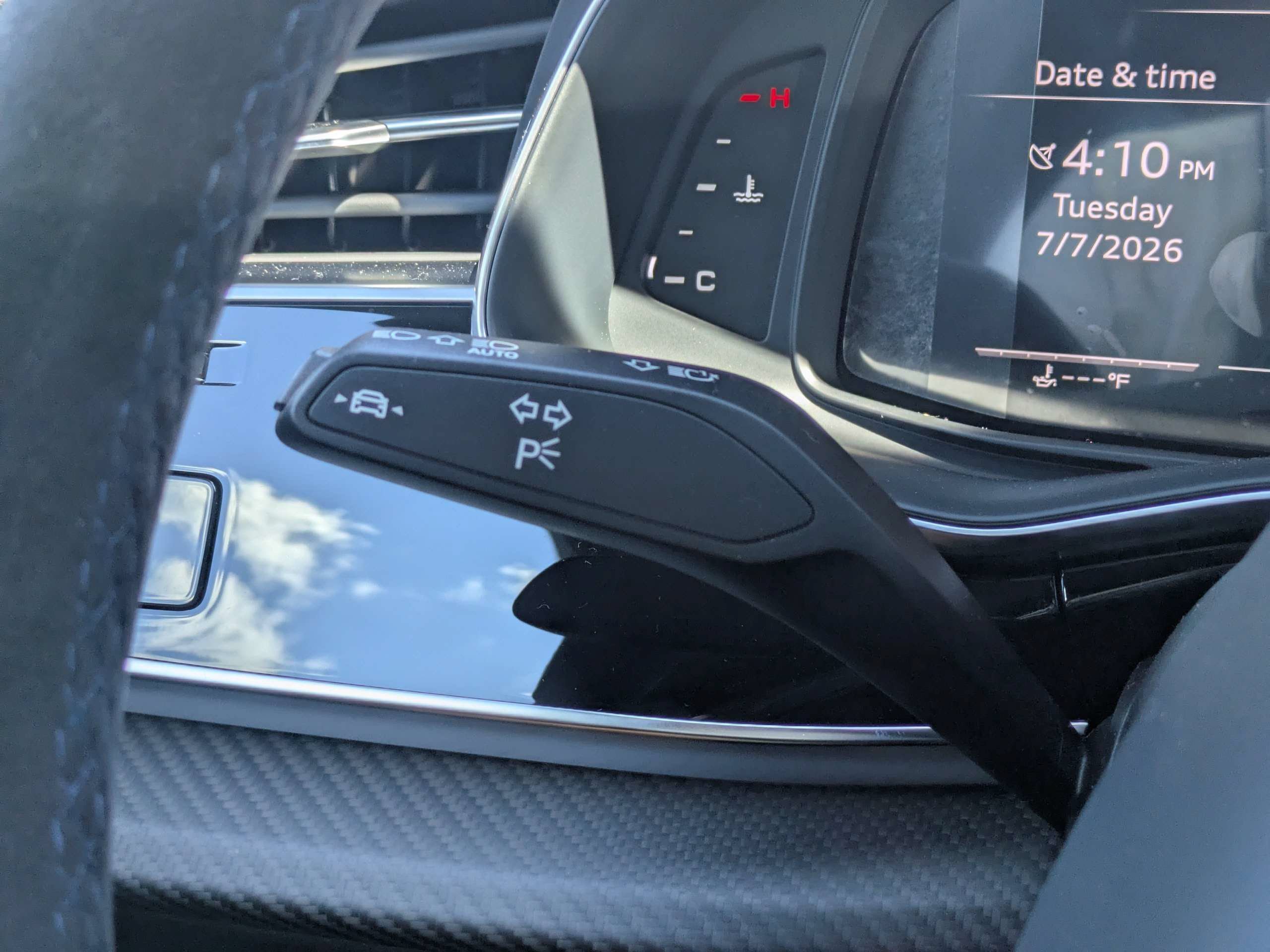 New 2026 Audi RS Q8 performance AWD/4WD image 29