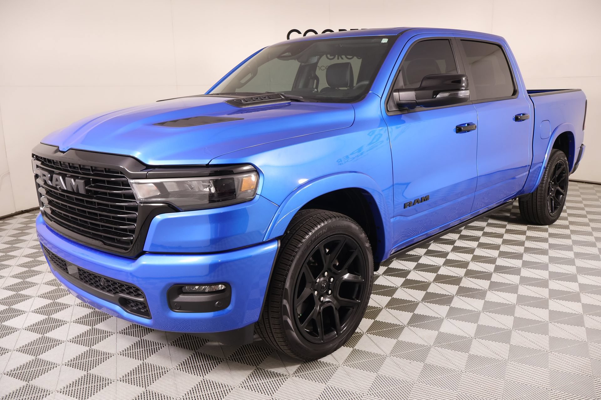 Used 2025 RAM 1500 Laramie w/ Night Edition AWD/4WD image 10