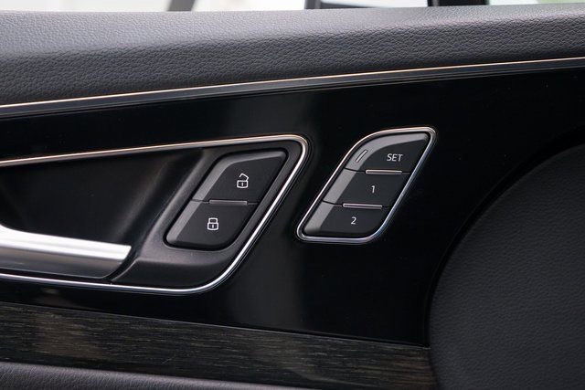 Used 2019 Audi Q7 3.0T Premium w/ Convenience Package image 18