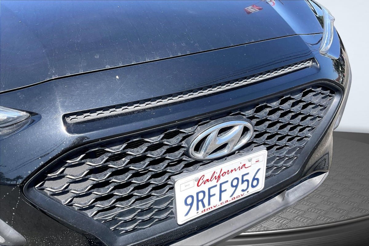 Used 2020 Hyundai Kona SE FWD image 28