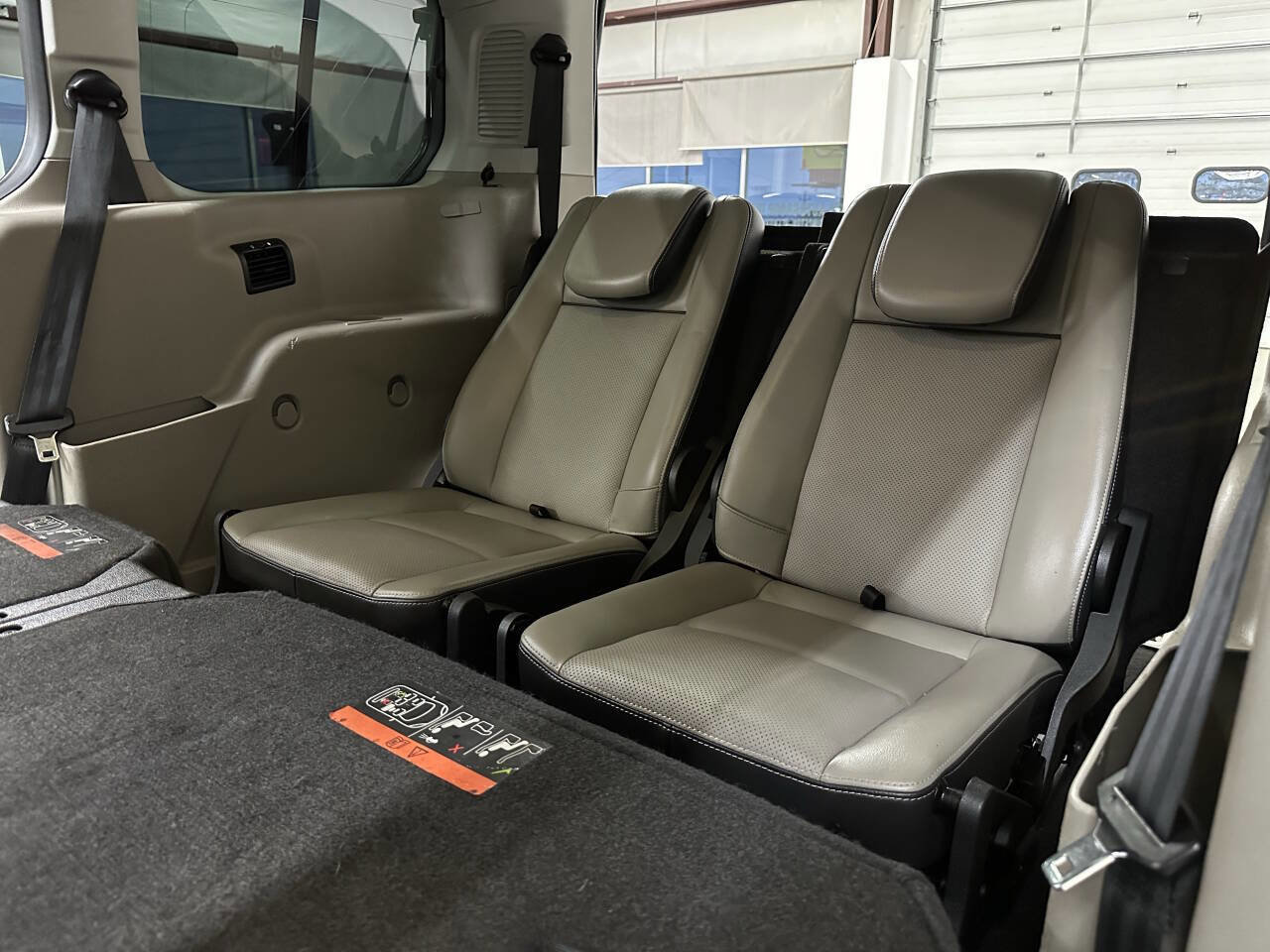 Used 2014 Ford Transit Connect Titanium FWD image 13