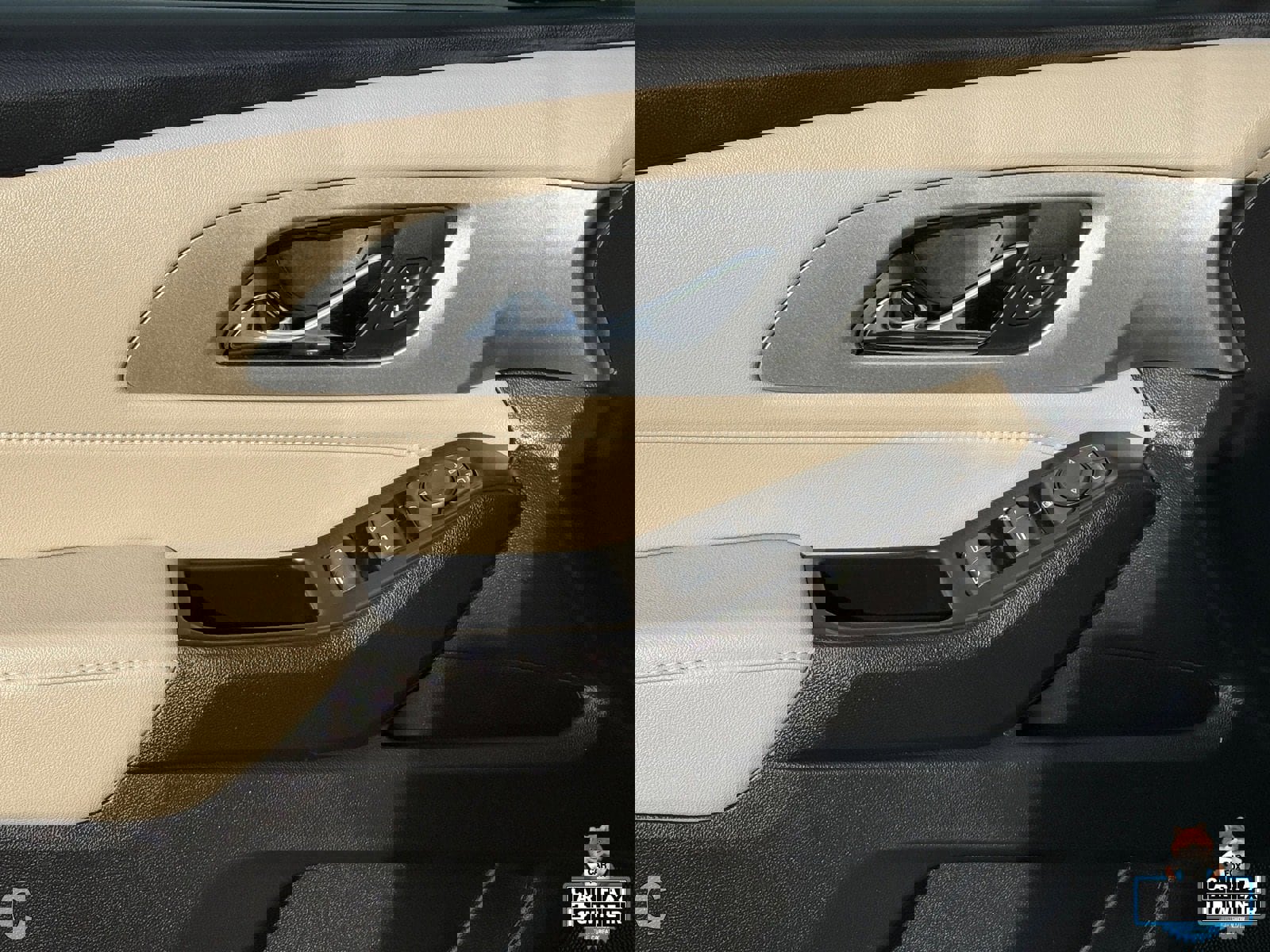 Certified 2023 Chevrolet Traverse LT image 16