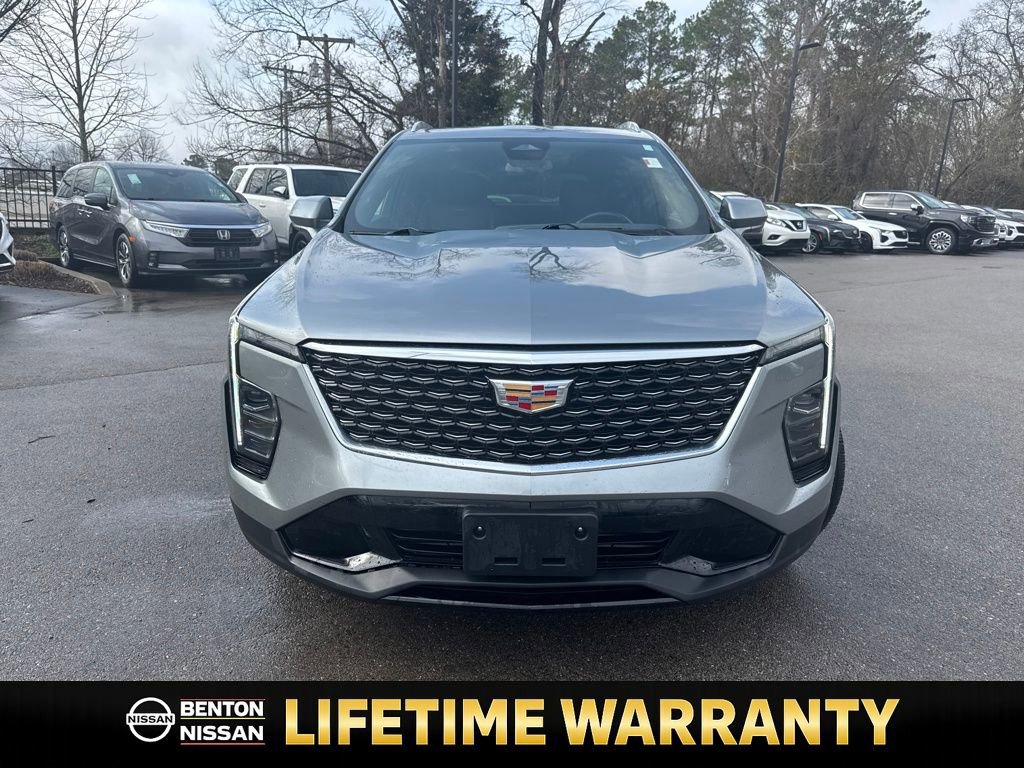 Used 2024 Cadillac XT4 Premium Luxury image 9