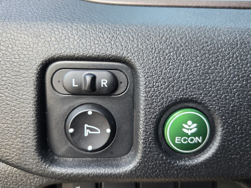 Used 2022 Honda Pilot Sport image 25
