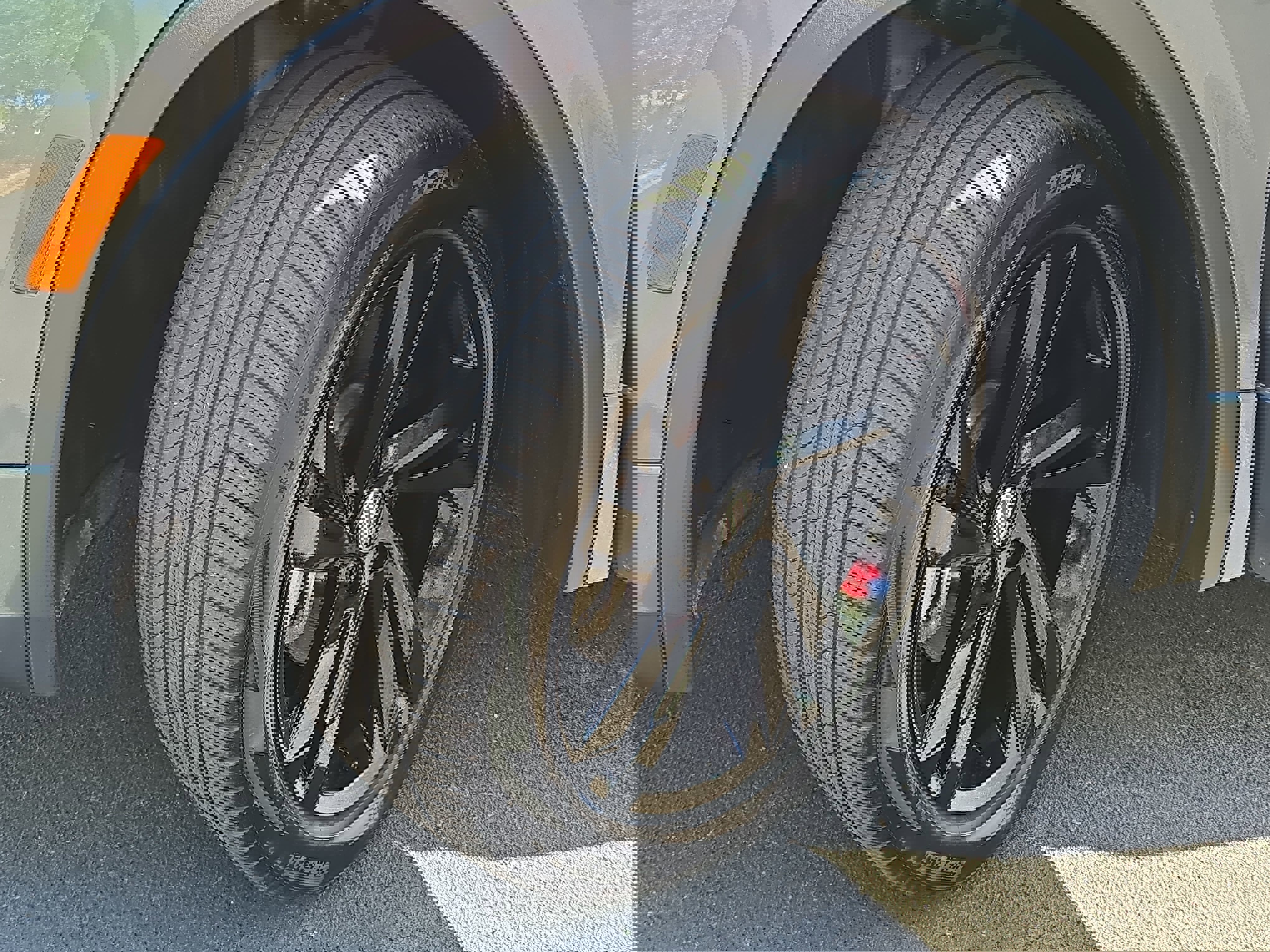 Used 2024 Volkswagen Tiguan SE R-Line image 33