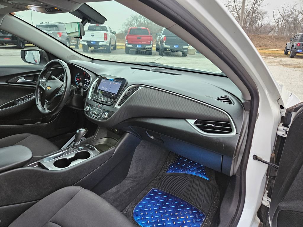 Used 2019 Chevrolet Malibu RS w/ LPO, Convenience Package 1 image 34