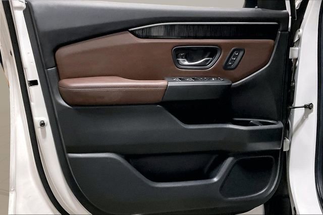 Used 2024 Honda Pilot Elite image 23