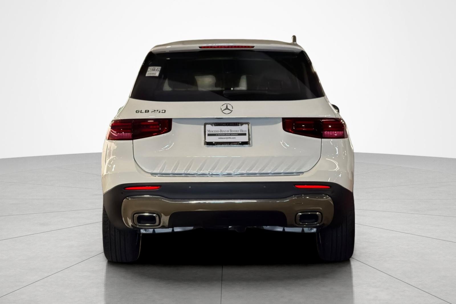 New 2026 Mercedes-Benz GLB 250 image 4