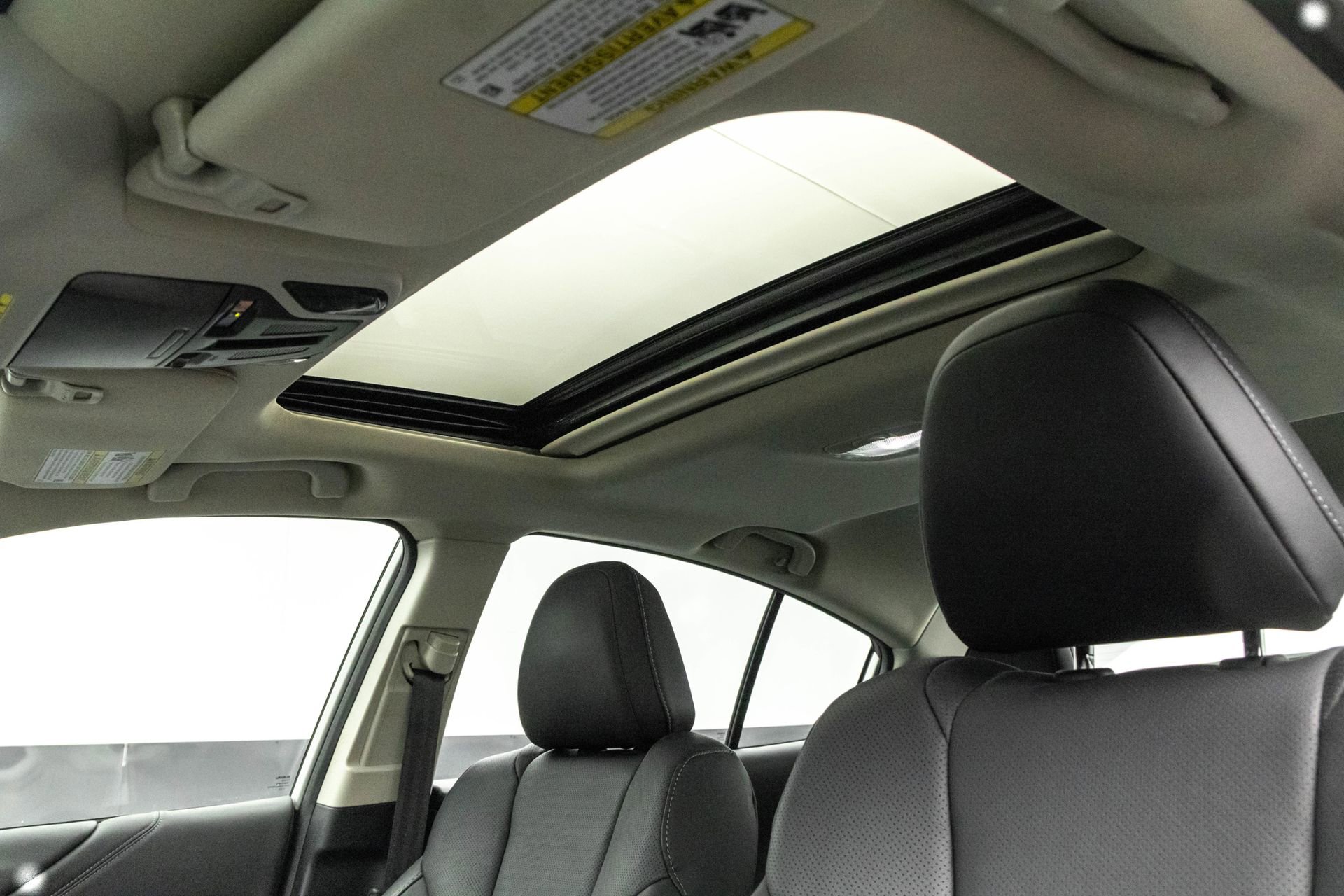 Used 2022 Subaru Legacy Limited image 27