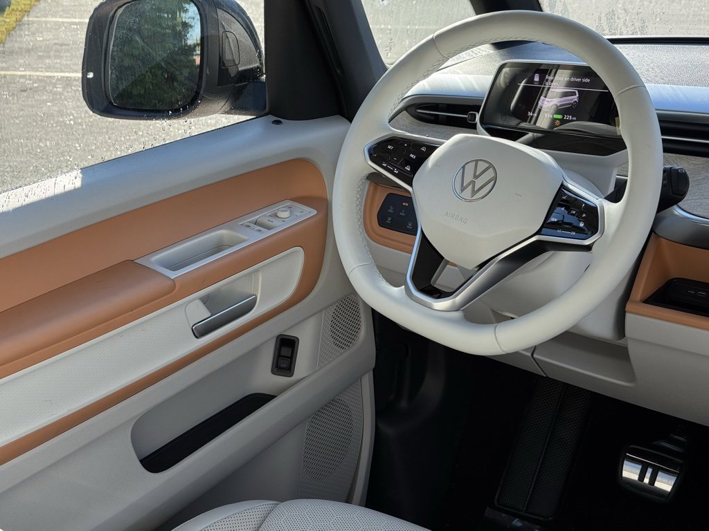 New 2025 Volkswagen ID. Buzz 1st Edition image 28