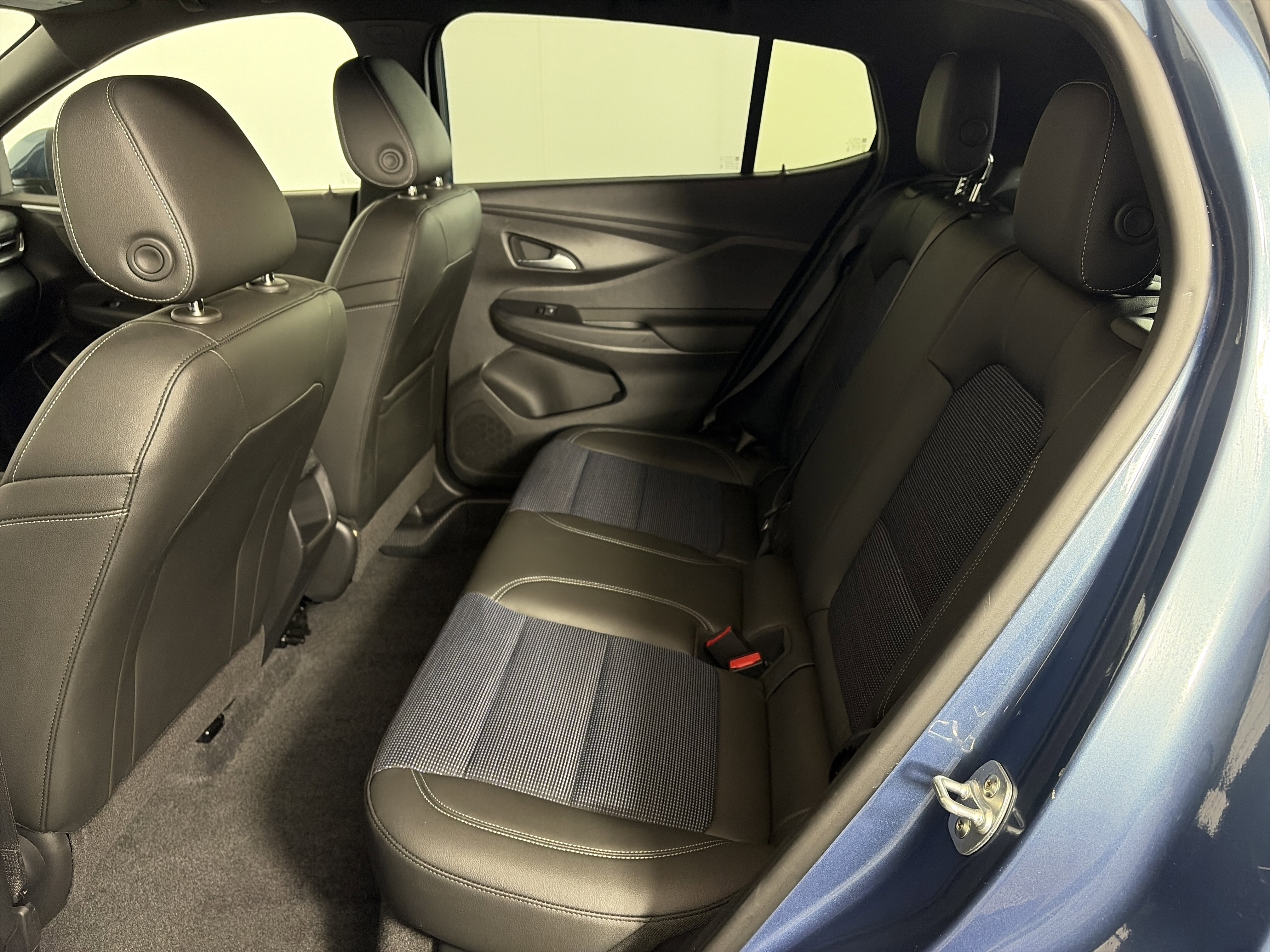 Certified 2025 Buick Envista Preferred FWD image 7