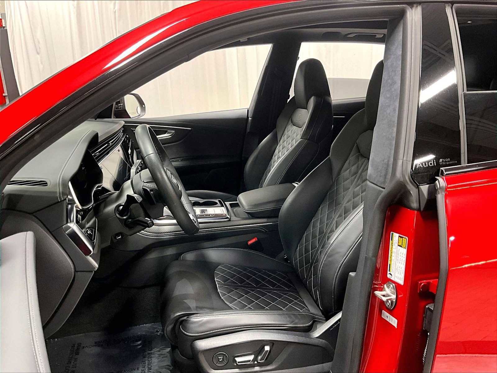 Used 2024 Audi SQ8 Prestige image 8