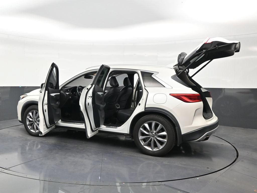 Used 2019 INFINITI QX50 Luxe w/ Navigation Package FWD image 30