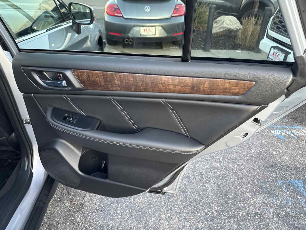 Used 2018 Subaru Outback 2.5i Limited image 21