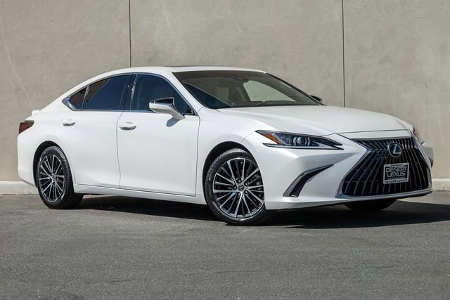 Used 2024 Lexus ES 300h w/ Premium Package FWD image 16