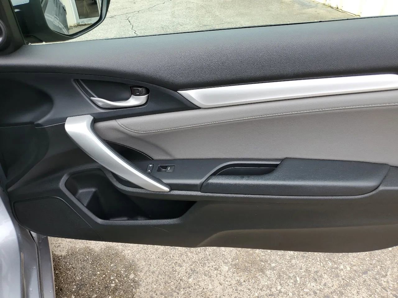 Used 2017 Honda Civic Touring image 33