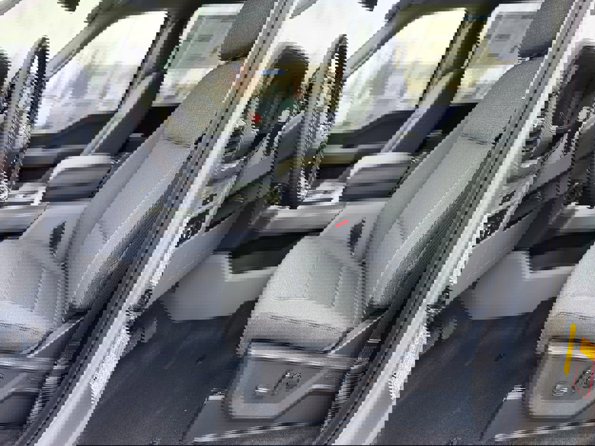 New 2025 Ford F150 XLT w/ Equipment Group 302A MID image 11