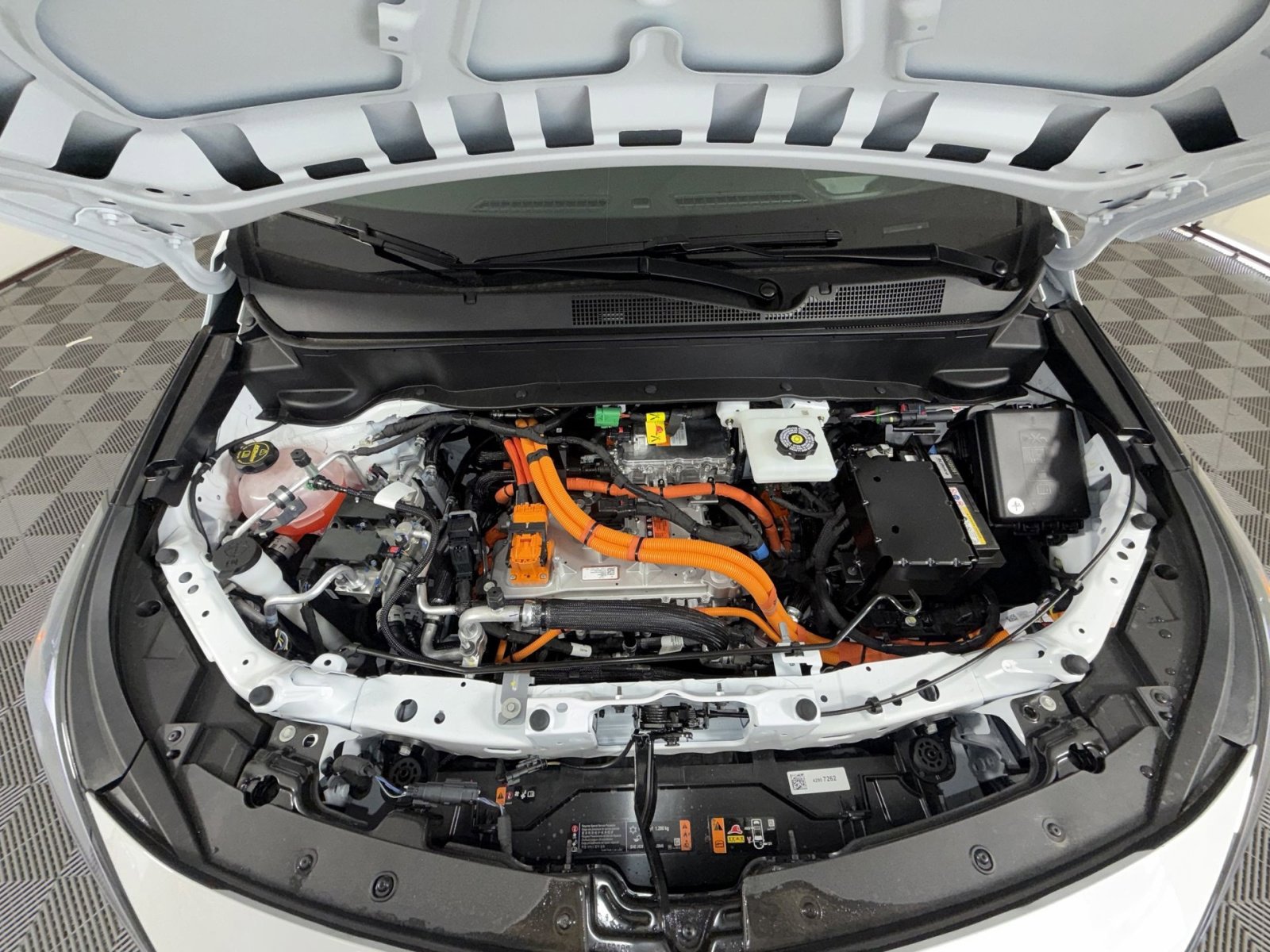 New 2027 Chevrolet Bolt LT w/ Comfort Package image 27