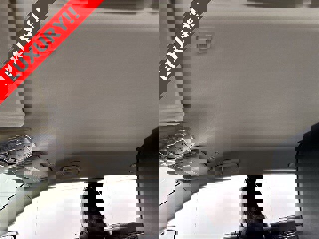 Used 2018 Chrysler 300 Limited image 19