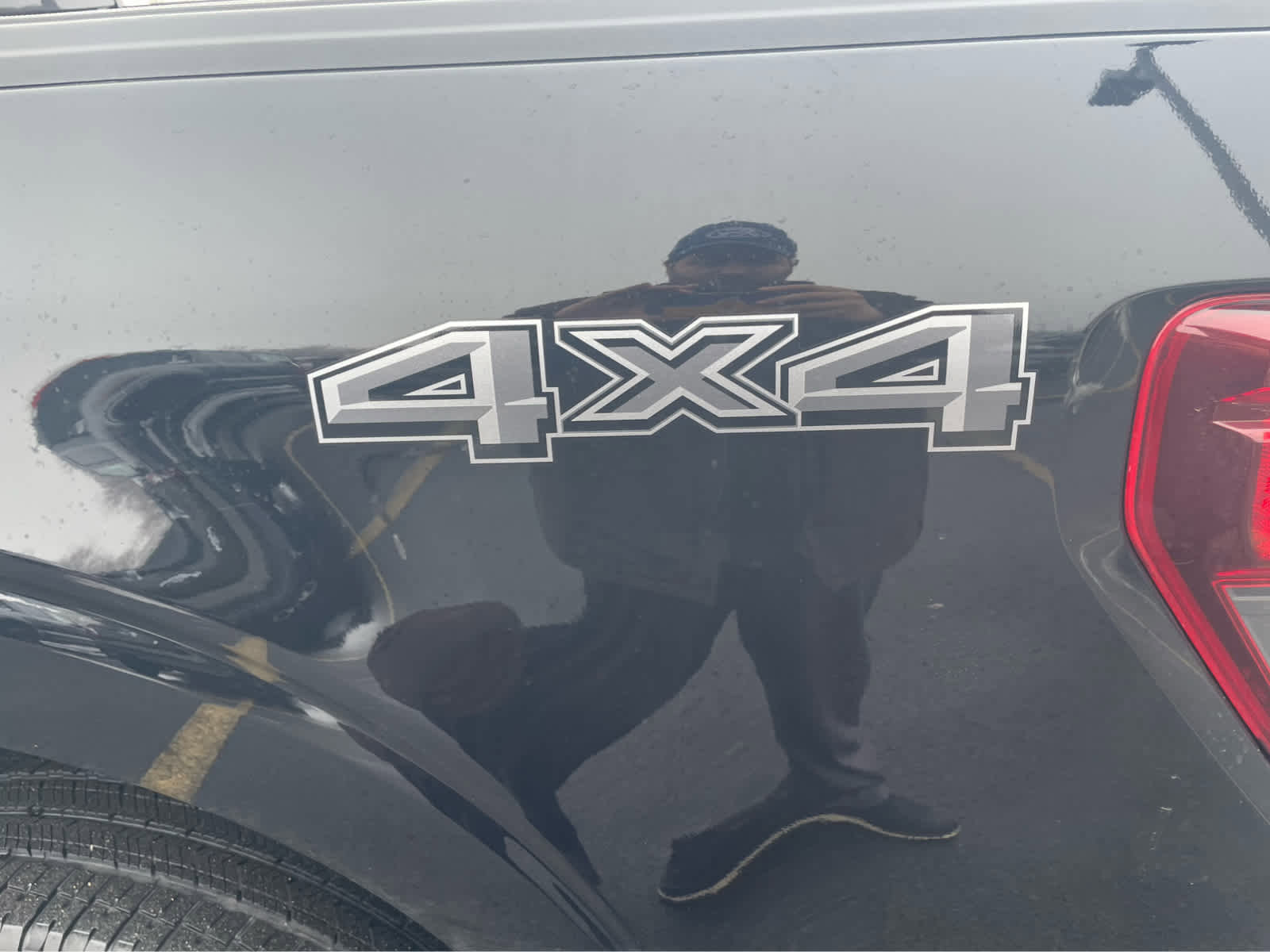 Used 2025 Ford F150 XLT w/ Equipment Group 302A MID image 11