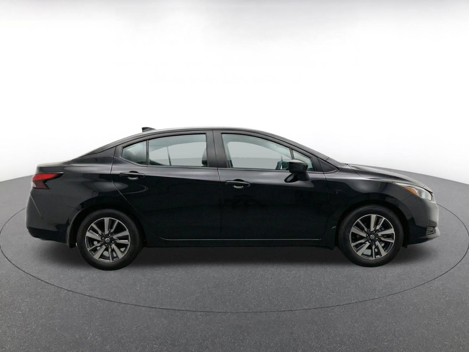 Used 2025 Nissan Versa SV FWD image 13