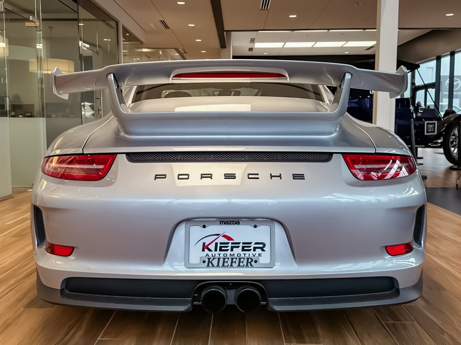 Used 2015 Porsche 911 GT3 image 5