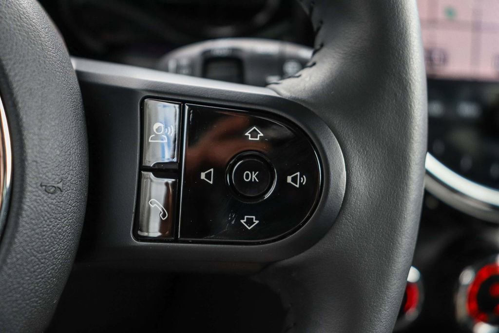 Used 2024 MINI Cooper 2-Door Hardtop FWD image 36