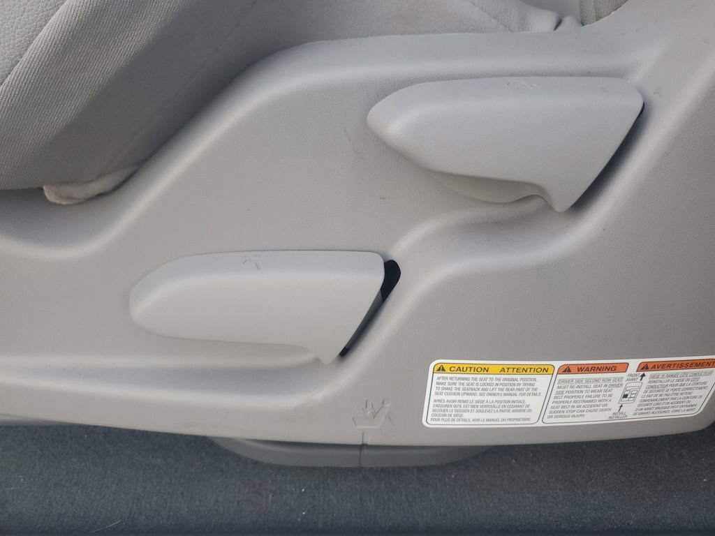 Used 2019 Toyota Sienna XLE image 16