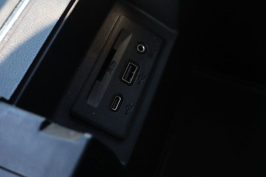 Used 2021 Chevrolet Silverado 1500 LT Trail Boss w/ Convenience Package II image 32