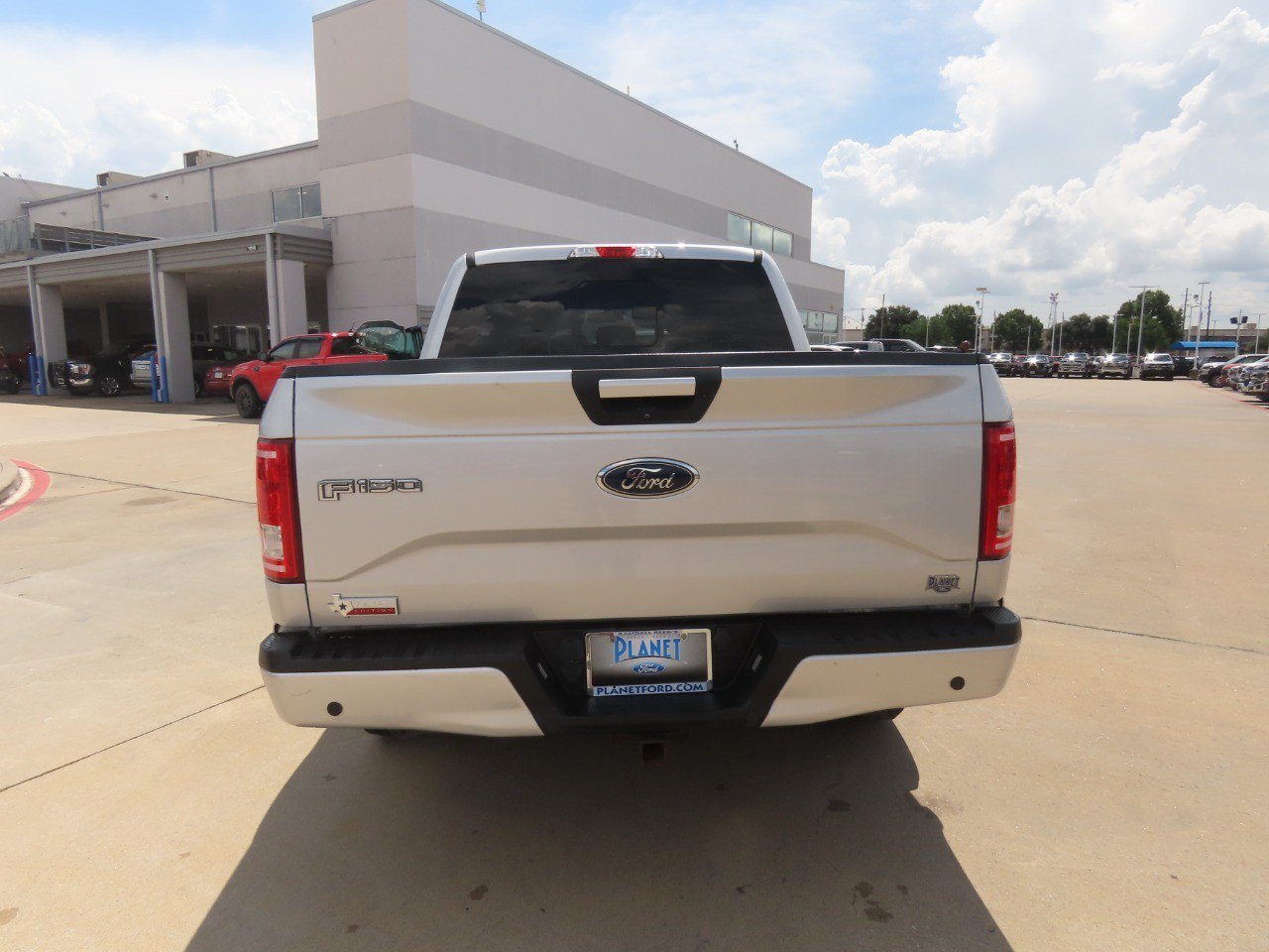 Used 2017 Ford F150 XLT w/ Equipment Group 302A Luxury RWD image 13