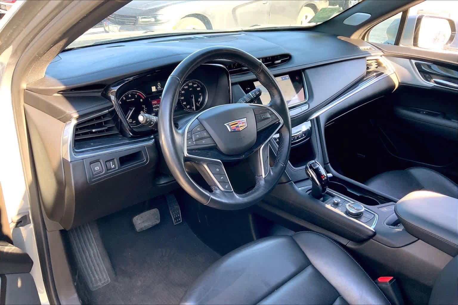 Used 2024 Cadillac XT5 Premium Luxury AWD/4WD image 16