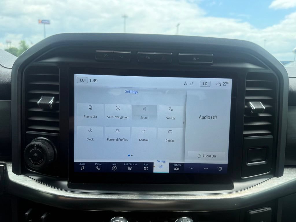 Used 2023 Ford F150 Lariat w/ Equipment Group 502A High AWD/4WD image 27