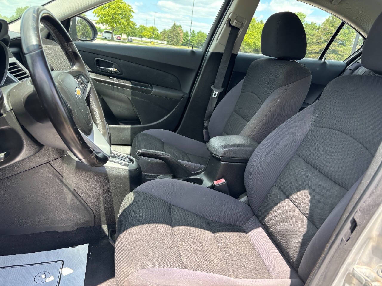 Used 2013 Chevrolet Cruze LT FWD image 8
