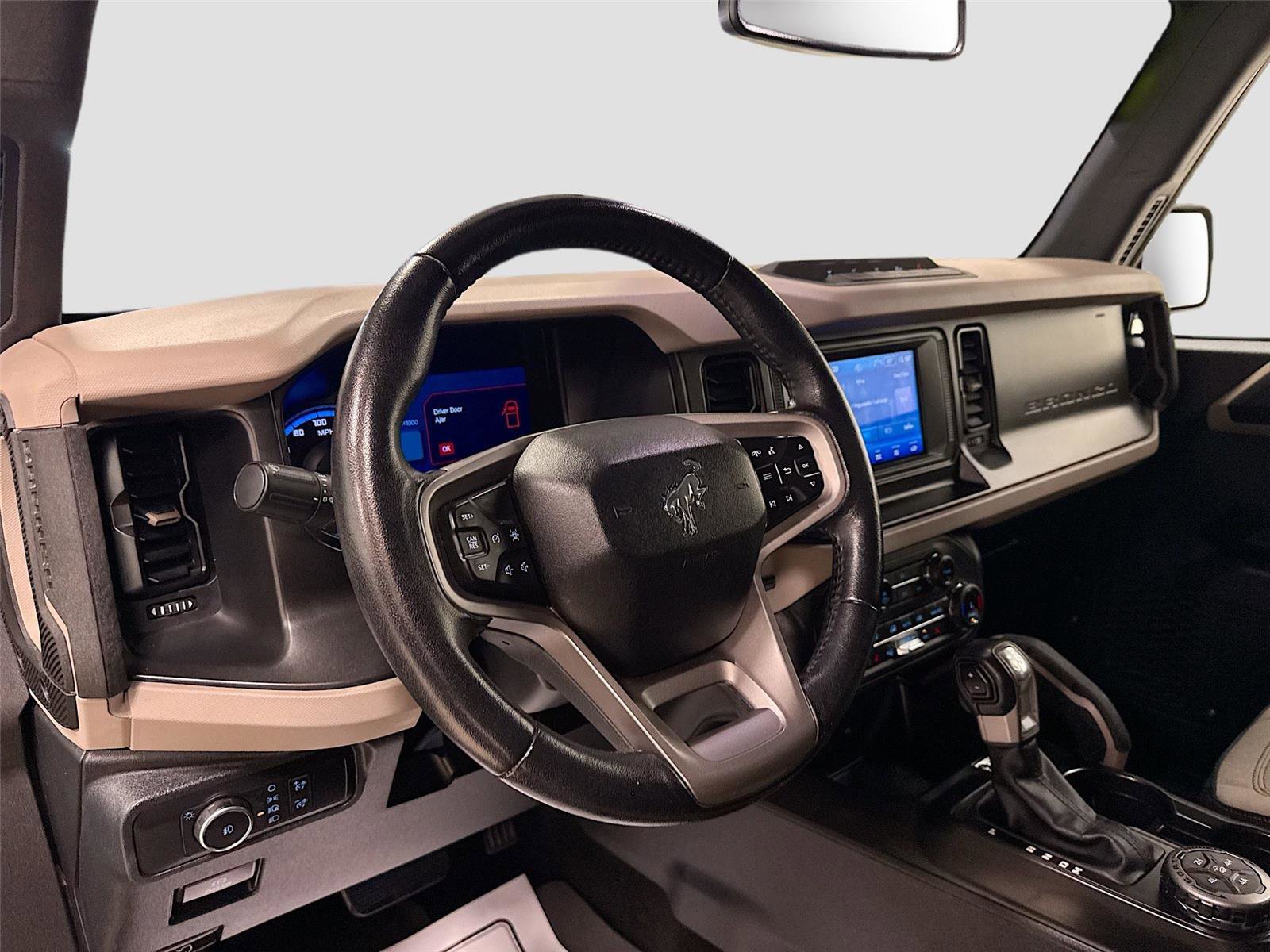 Used 2022 Ford Bronco Big Bend w/ Sasquatch Package AWD/4WD image 9