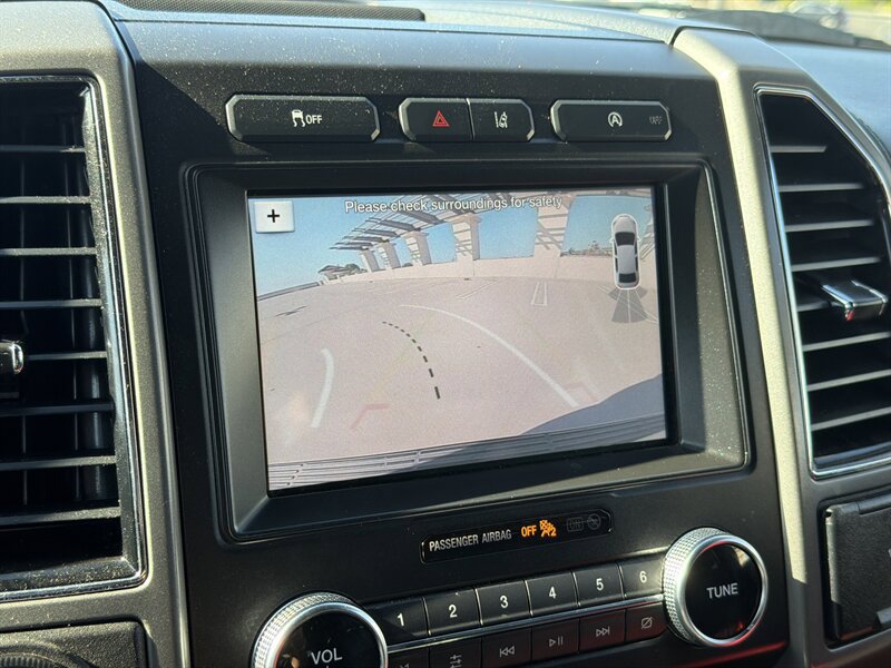 Used 2018 Ford Expedition XLT w/ Equipment Group 202A RWD image 19