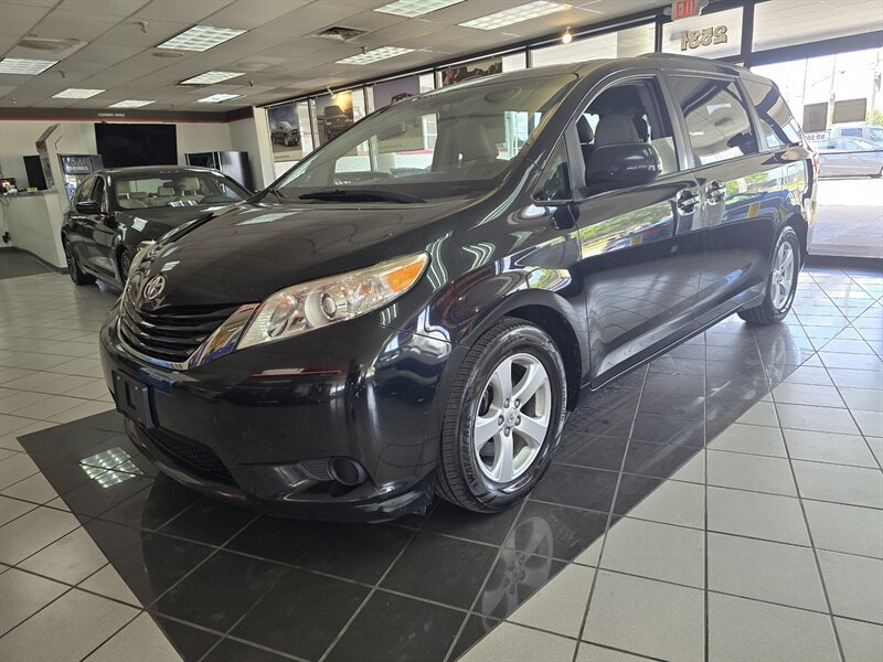 Used 2015 Toyota Sienna LE