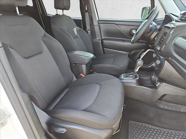 Used 2023 Jeep Renegade Latitude AWD/4WD image 20