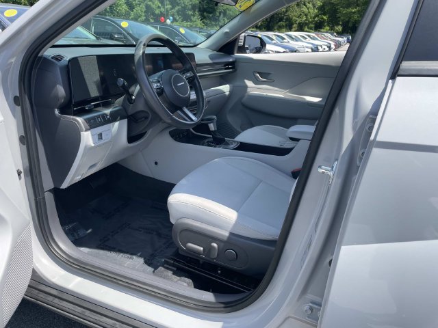 Used 2025 Hyundai Kona SEL AWD/4WD image 18