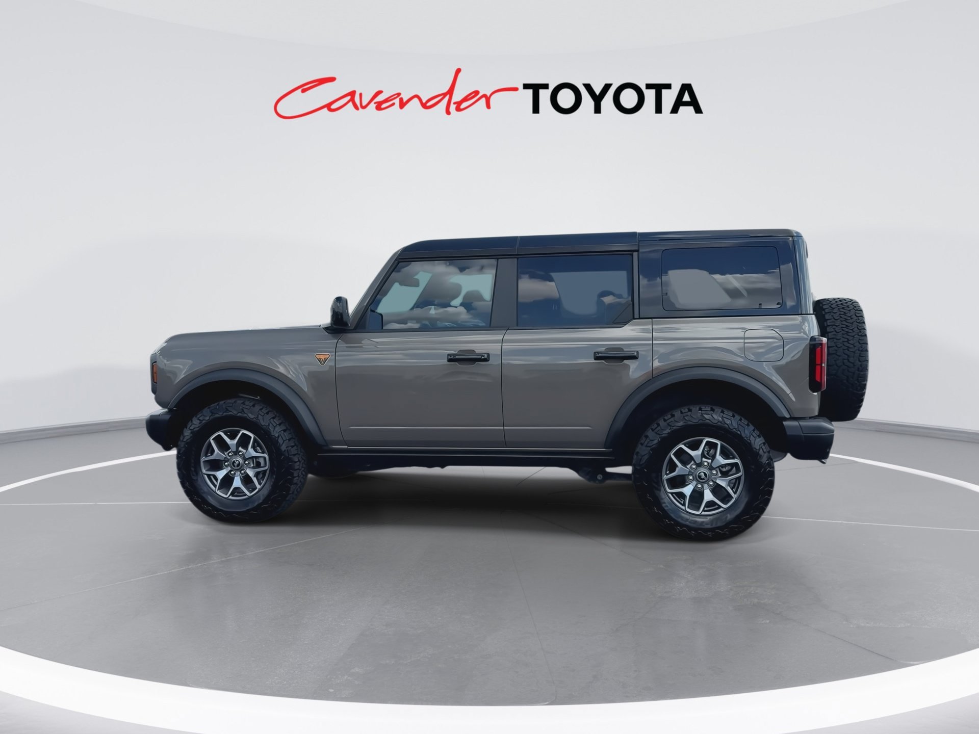 Used 2025 Ford Bronco Badlands AWD/4WD image 5