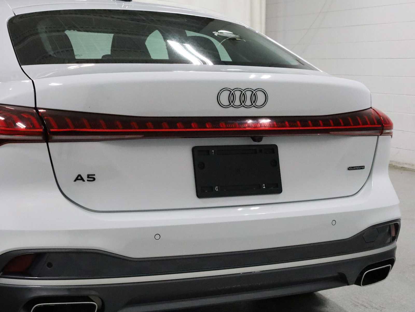Used 2025 Audi A5 2.0T Premium Plus w/ Premium Plus AWD/4WD image 8