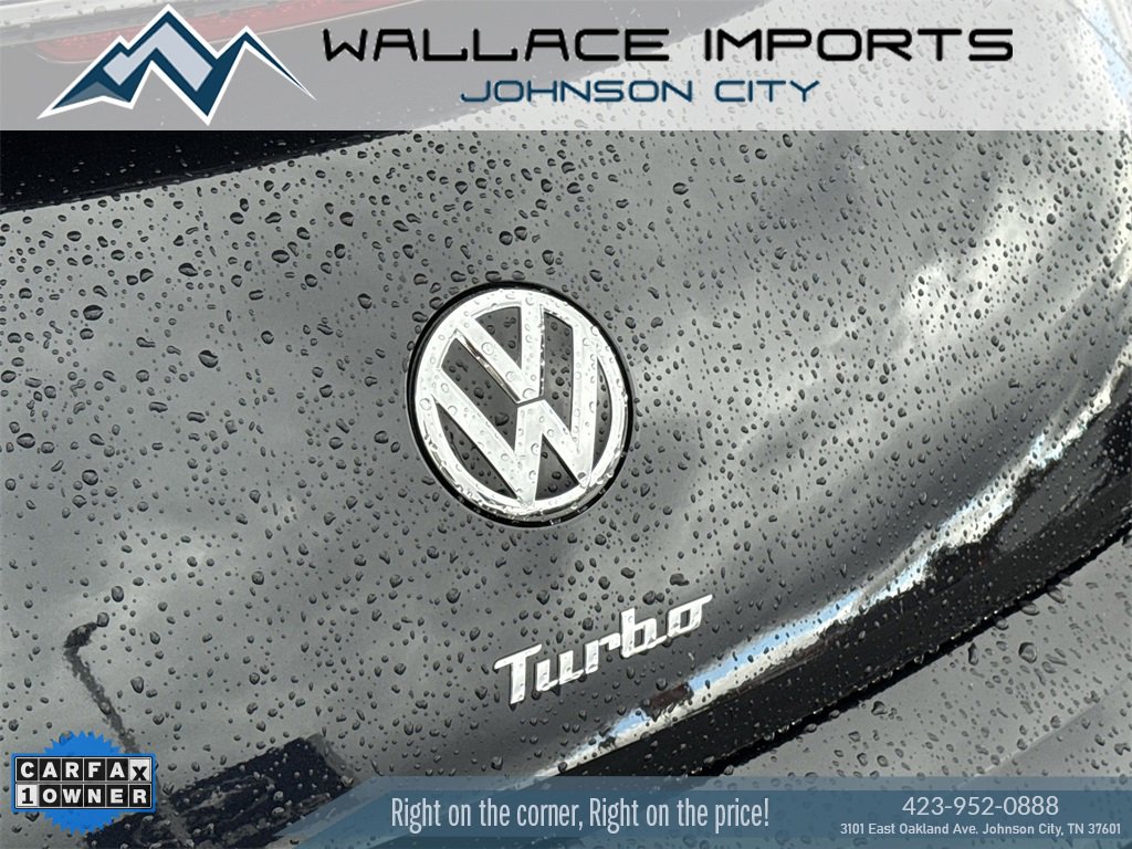 Used 2015 Volkswagen Beetle R-Line image 10