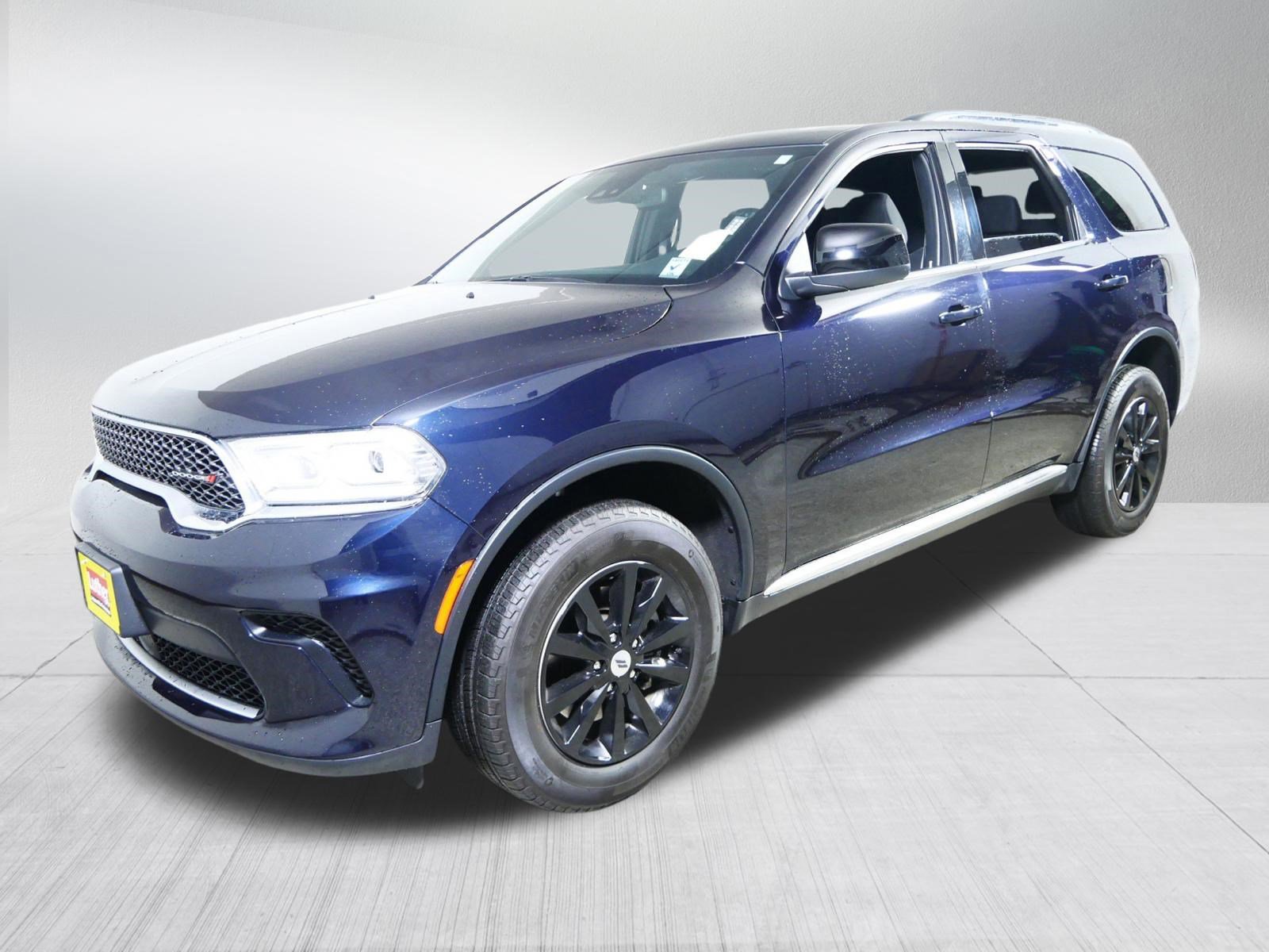 Used 2024 Dodge Durango SXT image 3