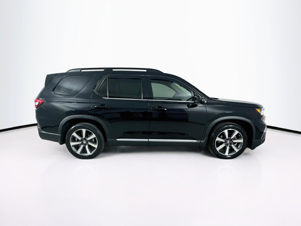 Used 2023 Honda Pilot Elite image 9