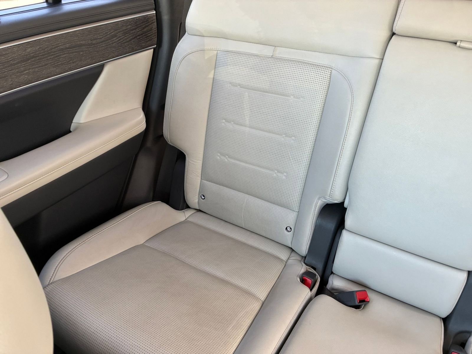 Used 2024 Hyundai Santa Fe Limited image 44