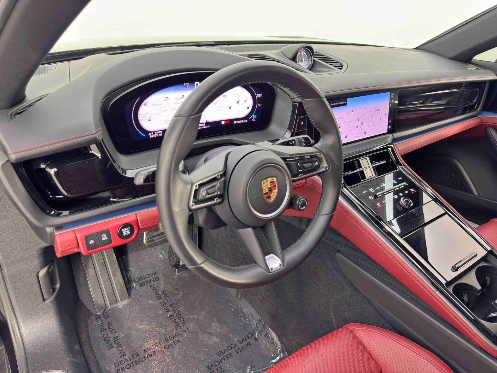 Used 2024 Porsche Panamera image 15