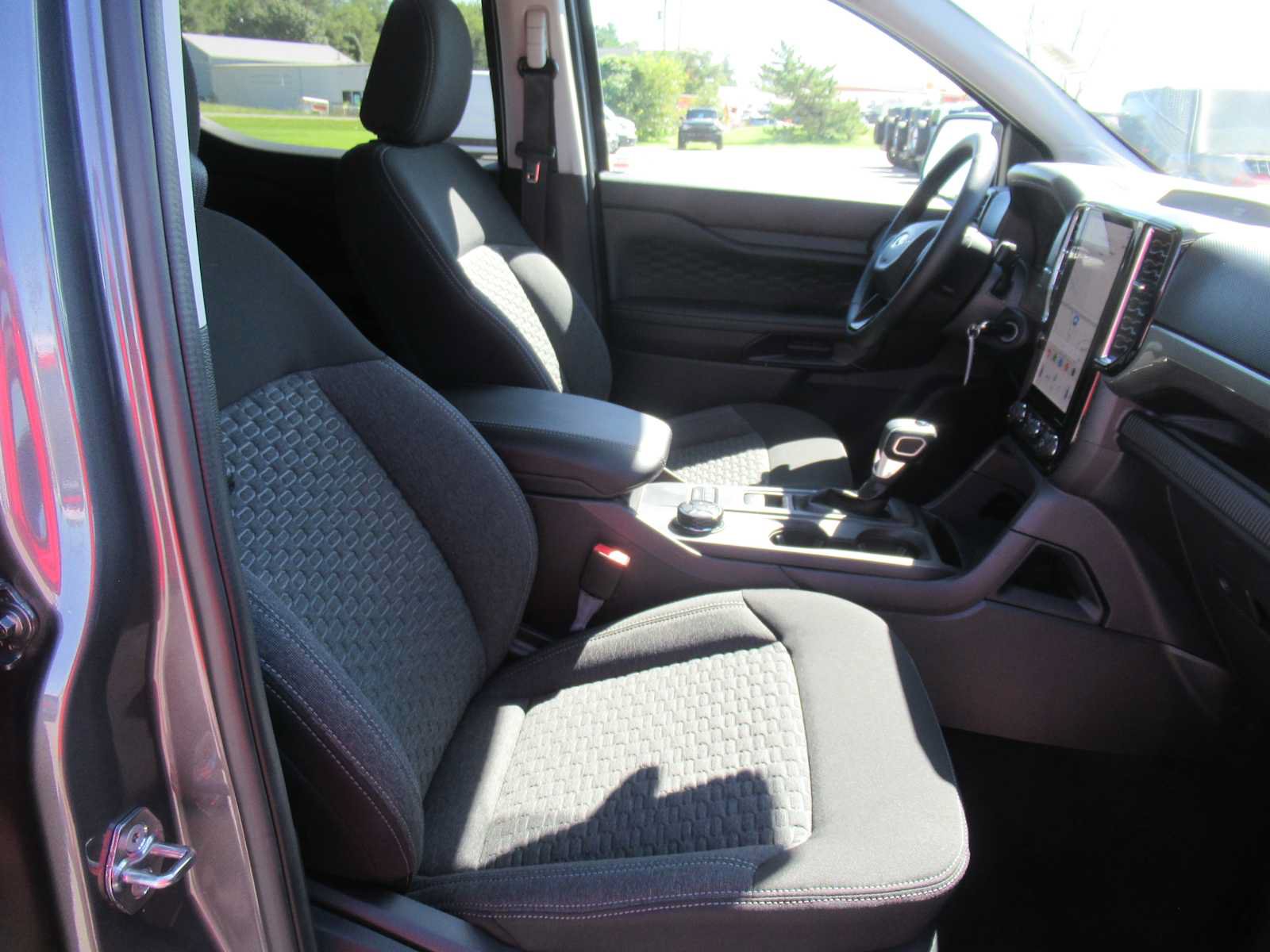 New 2026 Ford Ranger XLT w/ FX4 Off-Road Package AWD/4WD image 11