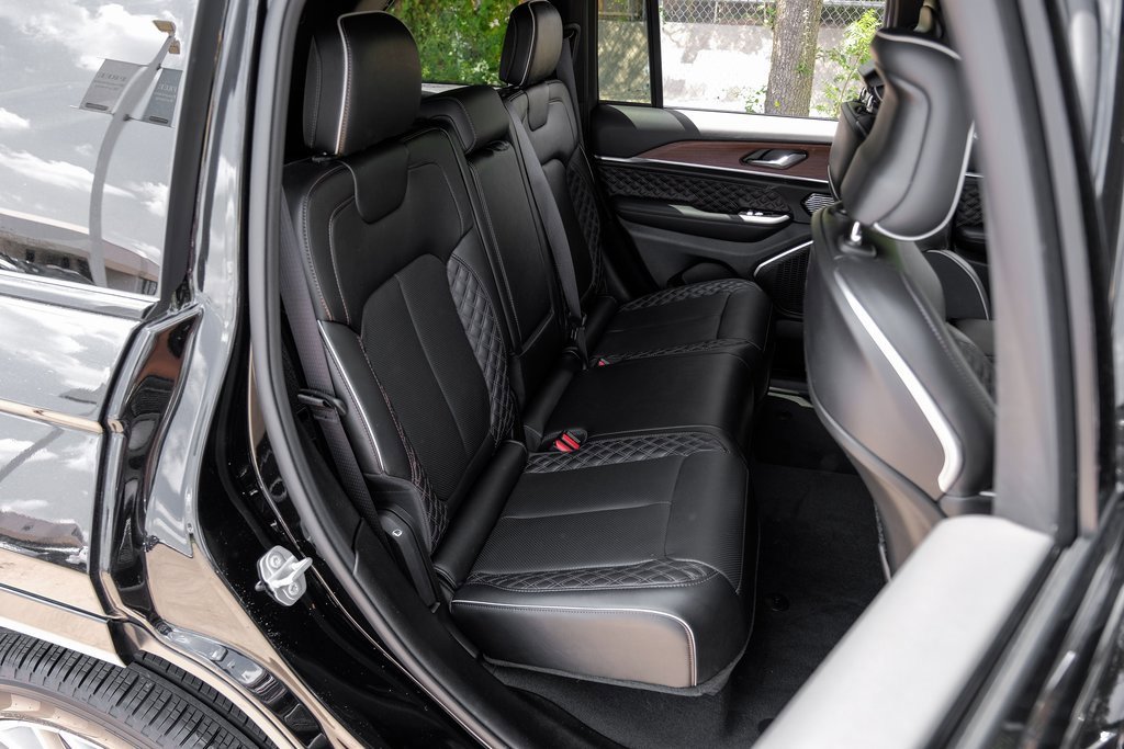 Used 2022 Jeep Grand Cherokee Summit image 49