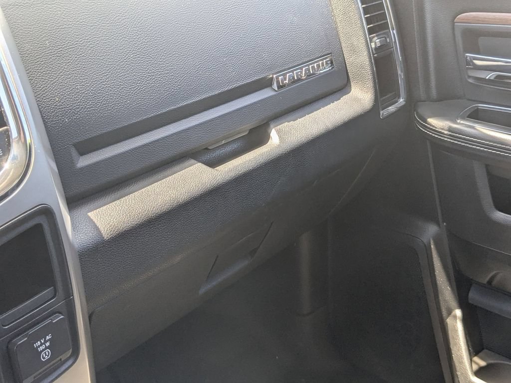 Used 2016 RAM 1500 Laramie w/ Convenience Group AWD/4WD image 26
