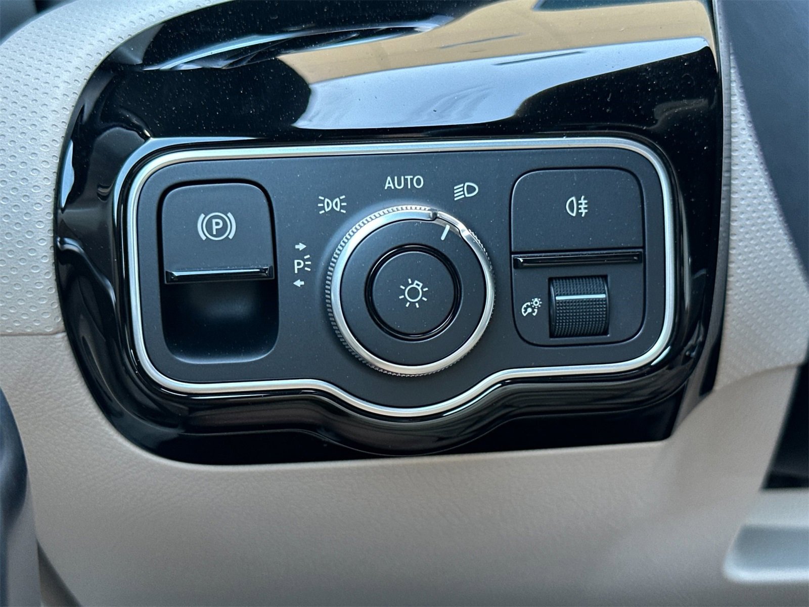 New 2025 Mercedes-Benz CLA 250 image 29